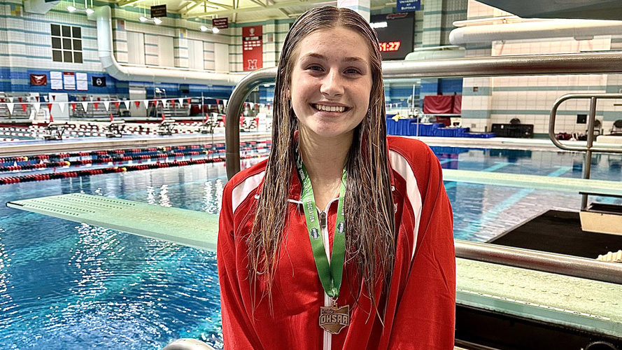 Audrey Fox Qualifies For State Diving Meet for second straight year